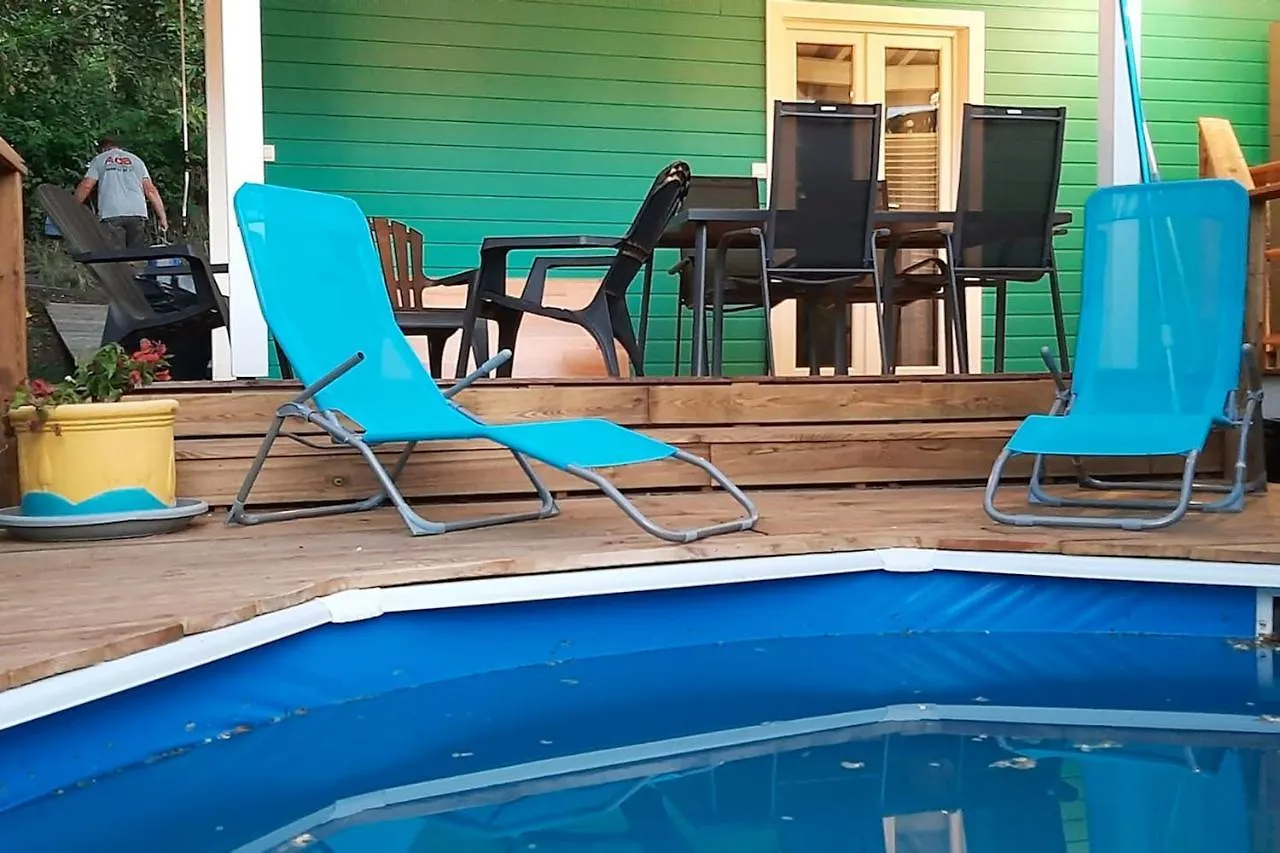 Сasa de vacaciones Bungalow Idyllique A Sainte-Anne Avec Piscine Privee