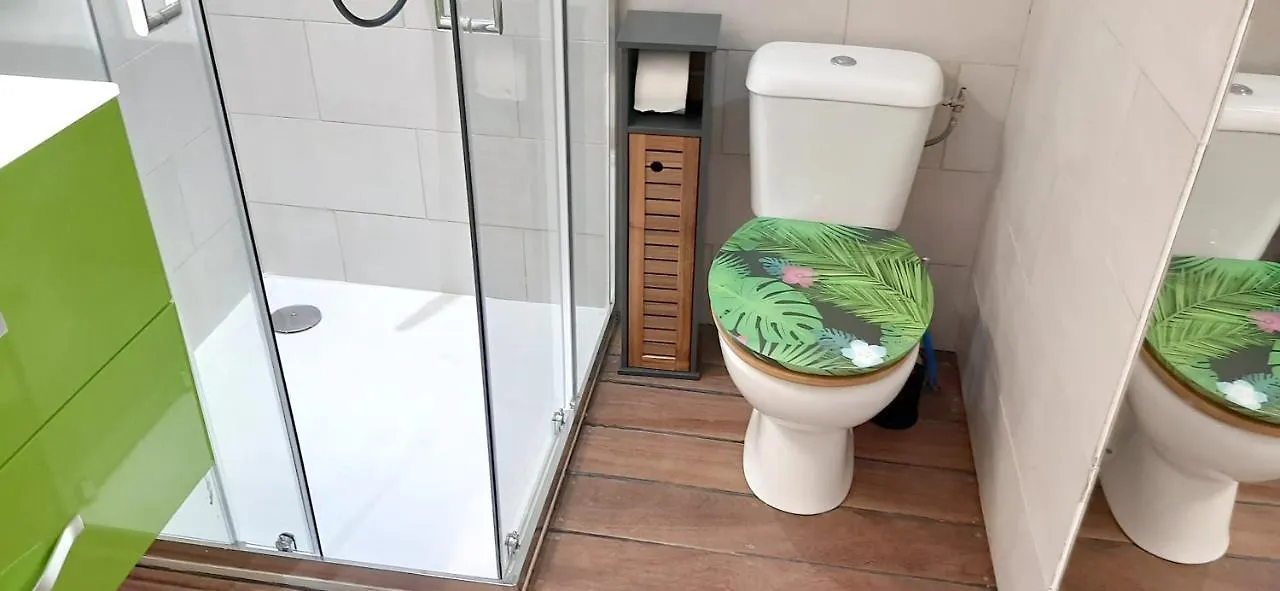 Holiday home Bungalow Idyllique A Sainte-Anne Avec Piscine Privee